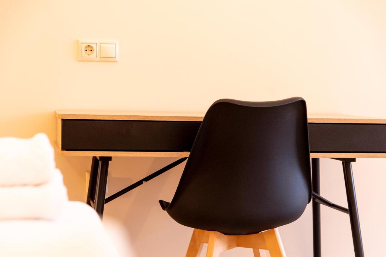 Mini Suites Near Athen'S Airport Free Shuttle From And To Athen'S Airport Спата Экстерьер фото