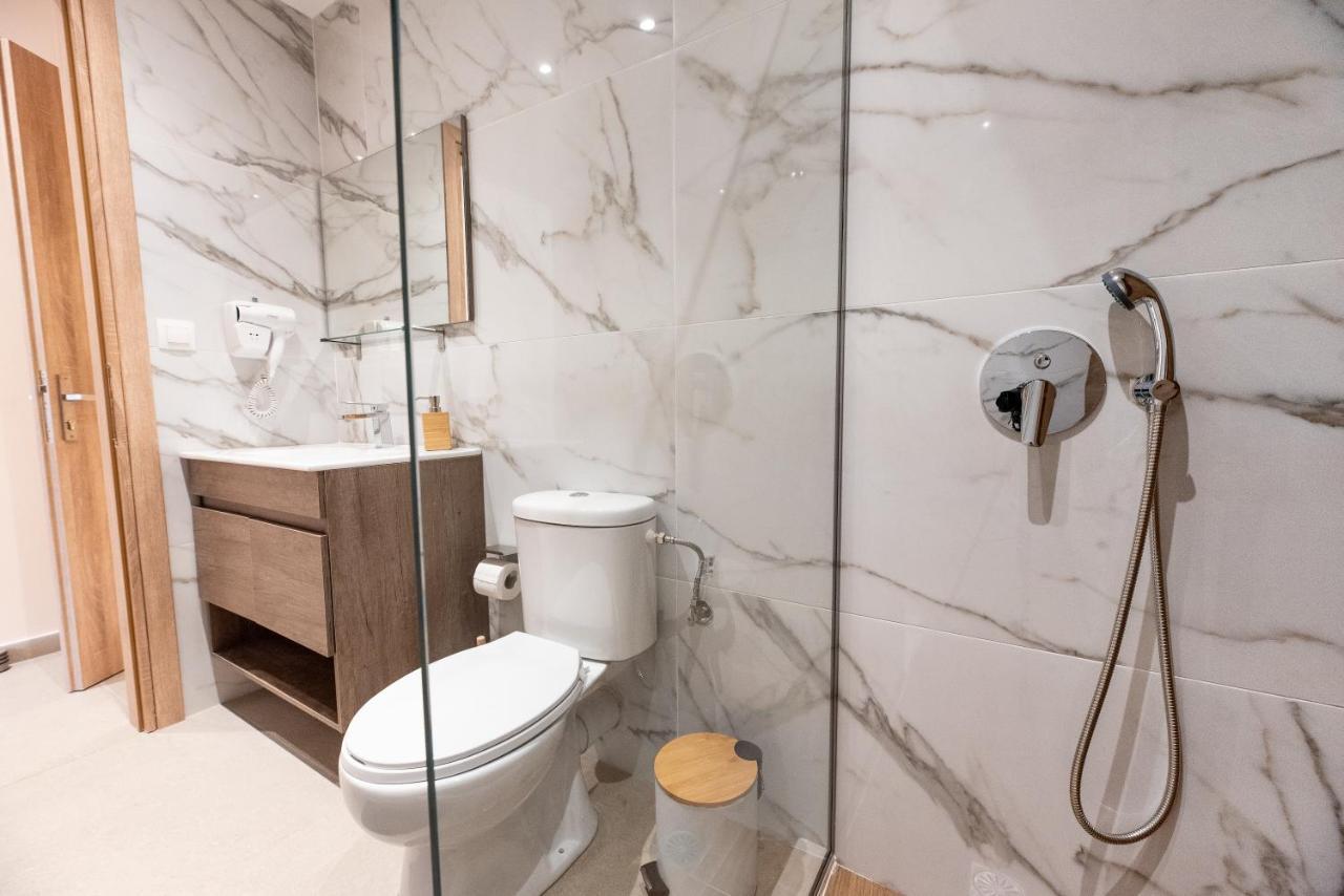 Mini Suites Near Athen'S Airport Free Shuttle From And To Athen'S Airport Спата Экстерьер фото