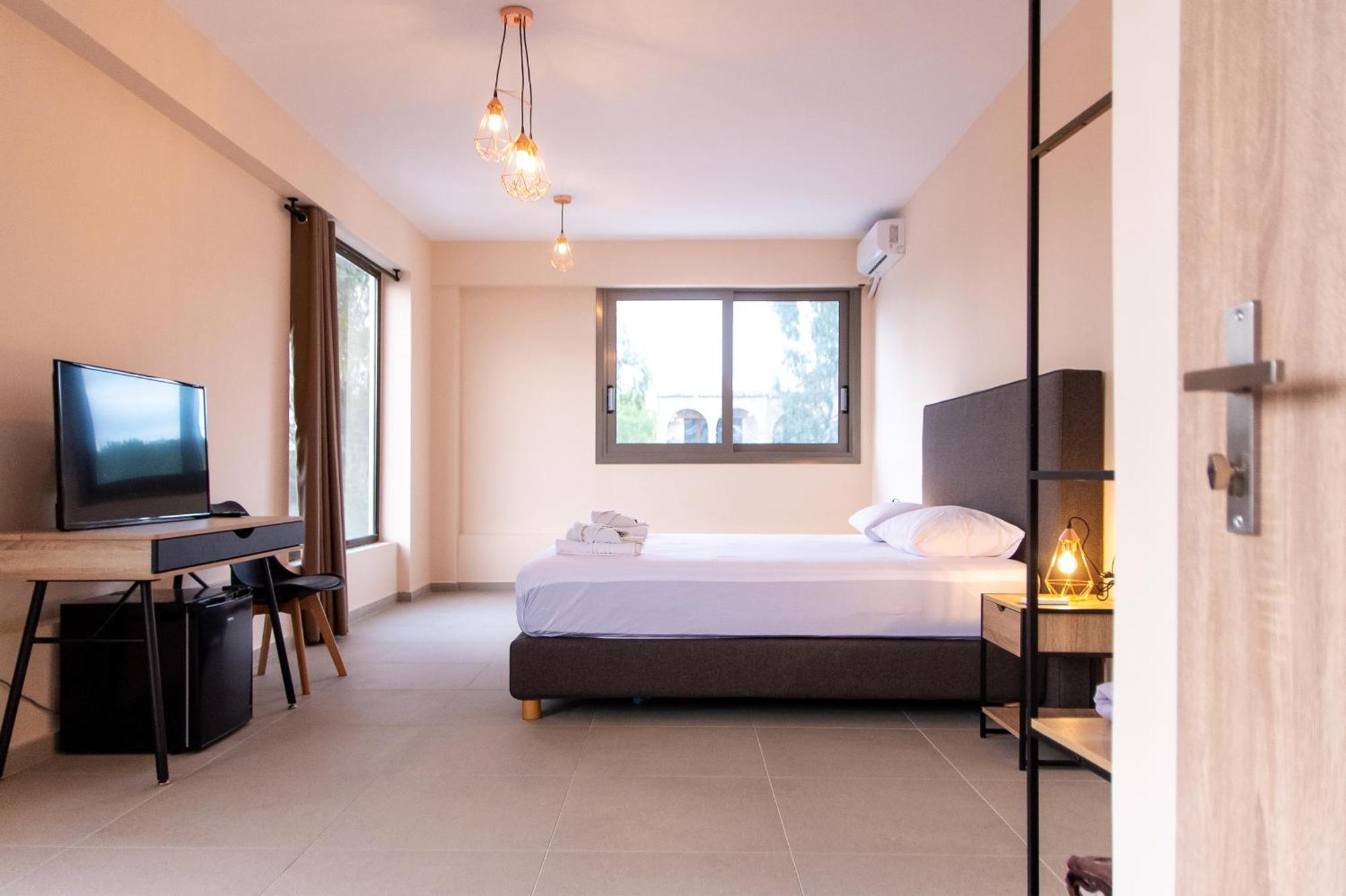 Mini Suites Near Athen'S Airport Free Shuttle From And To Athen'S Airport Спата Экстерьер фото